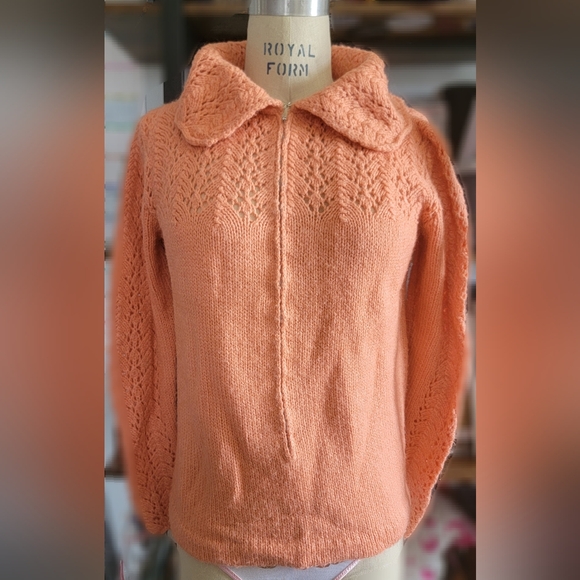 Hand knit sweater - Picture 2 of 7